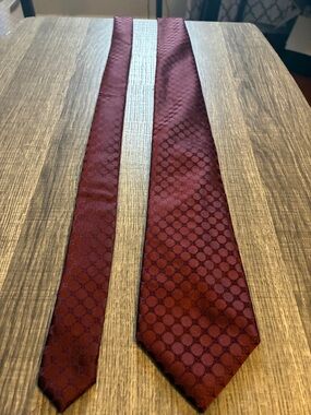 croft & barrow Men's Maroon Dot-Pattern Silk Tie